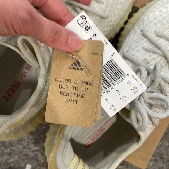 Authentic Yeezy 350 v2 UV color change light up - Picture 7 of 14